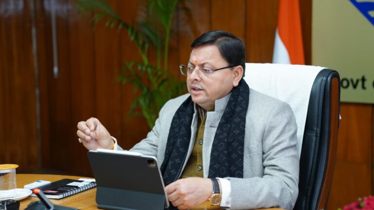 सीएम धामी ने विकसित भारत संकल्प यात्रा के तहत जनपद चम्पावत के लाभार्थियों से किया वर्चुअल संवाद  
