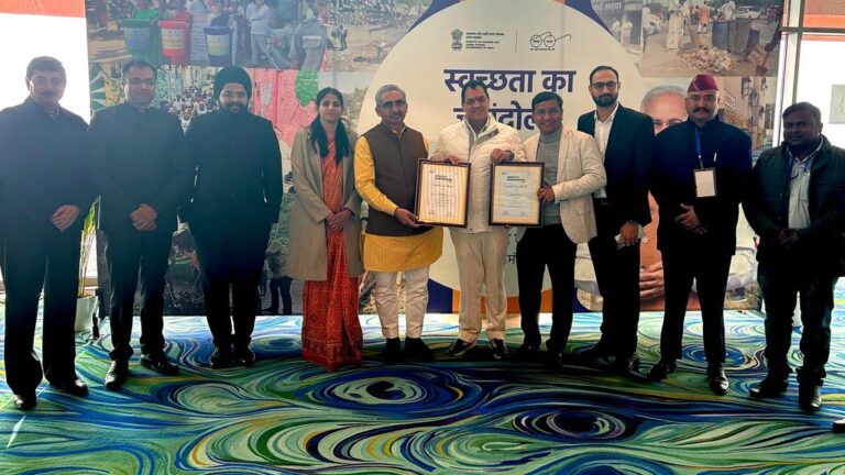 स्वच्छता सर्वेक्षण 2023 में देहरादून और मुनिकीरेती-ढालवाला को मिला प्रथम स्थान, शहरी विकास मंत्री डॉ प्रेमचंद अग्रवाल ने अधिकारियों को किया प्रोत्साहित