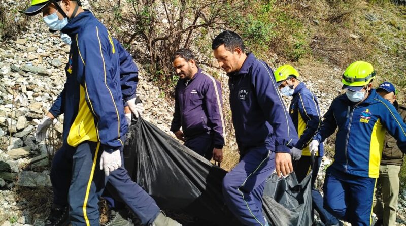 उत्तरकाशी: माण्डो बाईपास के पास दर्दनाक हादसा, भागीरथी नदी में गिरने से बाइक सवार की मौत