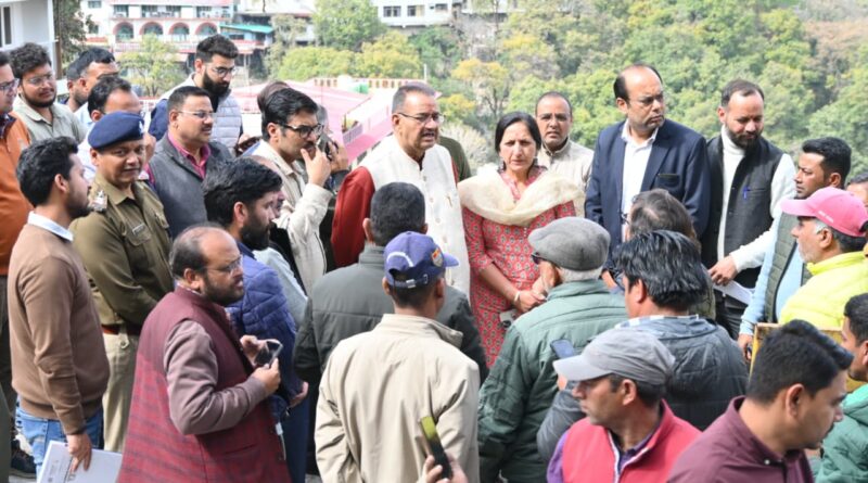 मसूरी में विकास कार्यों का मंत्री गणेश जोशी ने किया निरीक्षण, पर्यटन सीजन से पहले सभी कार्य समयबद्ध पूर्ण करने के निर्देश