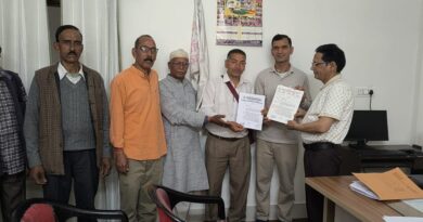 गौ माता को राष्ट्र माता घोषित करने की मांग को लेकर तहसीलदार को सौंपा ज्ञापन 