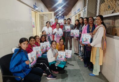 चम्पावत में HPV टीकाकरण अभियान तेज, ‘पिंक डे’ पर 31 किशोरियों का किया टीकाकरण