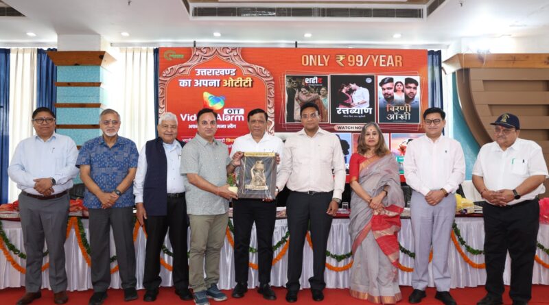 बोली-भाषा का संवर्द्धन और बच्चों को नैतिक संस्कार देने जरूरी : बंशीधर तिवारी