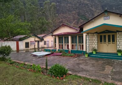 तूफान का कहर: नैनबाग क्षेत्र में भारी नुकसान, गोशाला ध्वस्त और गेस्ट हाउस की छत उड़ी
