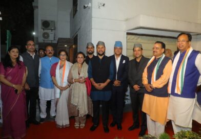 भाजपा प्रदेश महामंत्री दीप्ती रावत ने नेपाल के RSP अध्यक्ष रबी लामिछाने से की भेंट, उत्तराखंड की पारंपरिक शॉल और टोपी देकर किया स्वागत