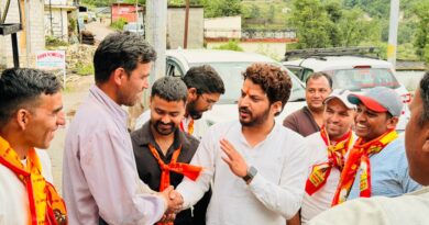 गंगोत्री विधानसभा: 2027 के विधानसभा चुनाव को लेकर क्षेत्र में राजनीतिक हलचलें तेज, विकल्प के रूप में उभर रहे डुण्डा ब्लॉक प्रमुख राजदीप सिंह परमार 