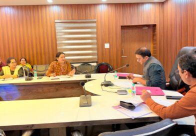 सरकारी कार्यालयों और सार्वजनिक स्थलों पर लगेंगी सैनिटरी पैड वेंडिंग मशीनें, डीएम के निर्देश