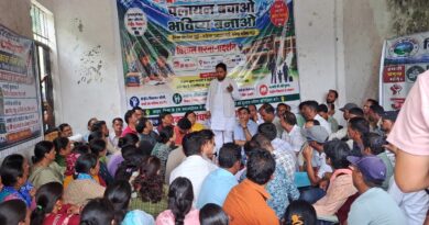 भटवाड़ी में 13 दिनों से जारी धरनास्थल पर पहुंचे विधायक सुरेश चौहान, मांगों के निस्तारण का दिया भरोसा