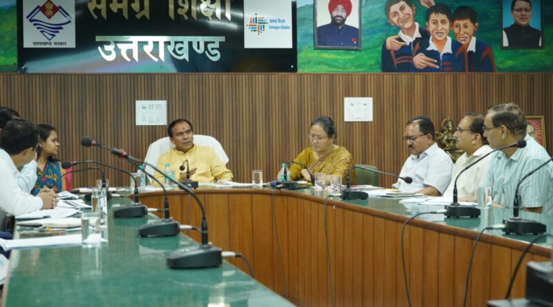 समग्र शिक्षा के तहत निर्माण कार्यों को शीघ्र करें पूर्णः डाॅ. धन सिंह रावत