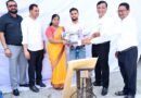 सीएम को सौंपा ज्ञापन, शाम तक मिली सिलाई मशीन