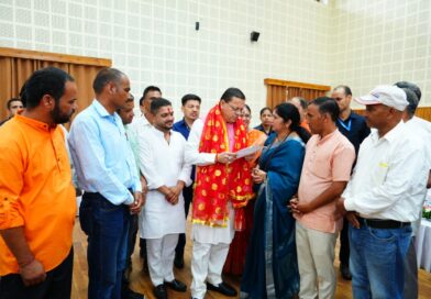 मुख्यमंत्री ने मुख्यमंत्री कैंप कार्यालय में सुनीं जन समस्याएं