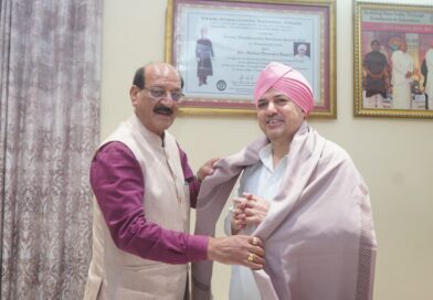 स्वास्थ्य मंत्री सुबोध उनियाल ने श्री दरबार साहिब में टेका मत्था