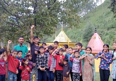 जय श्री राम के नारों से गूंज उठा हनुमान मंदिर हटवाल गांव 