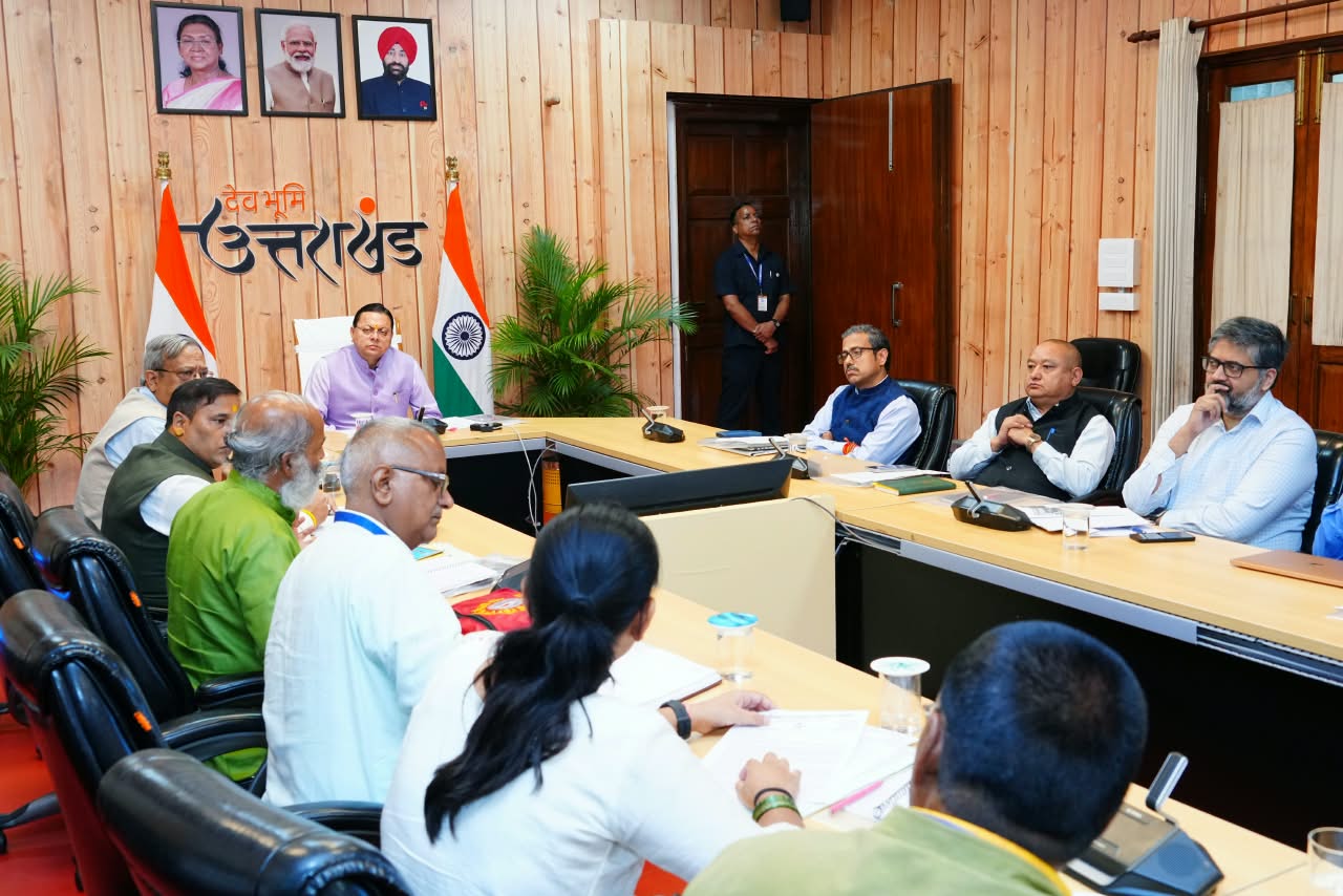 रिवर्स पलायन के लिए विभागीय योजनाओं का प्रभावी क्रियान्वयन सुनिश्चित करें-सीएम धामी 