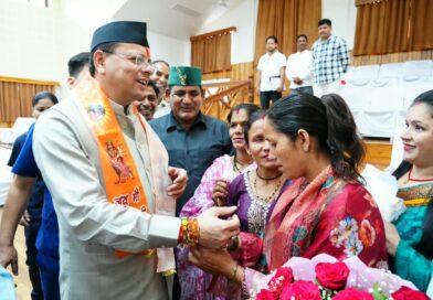 मुख्यमंत्री को महिलाओं ने बांधा रक्षा सूत्र, मुख्यमंत्री ने दी सभी को रक्षा बन्धन की शुभकामनाएं