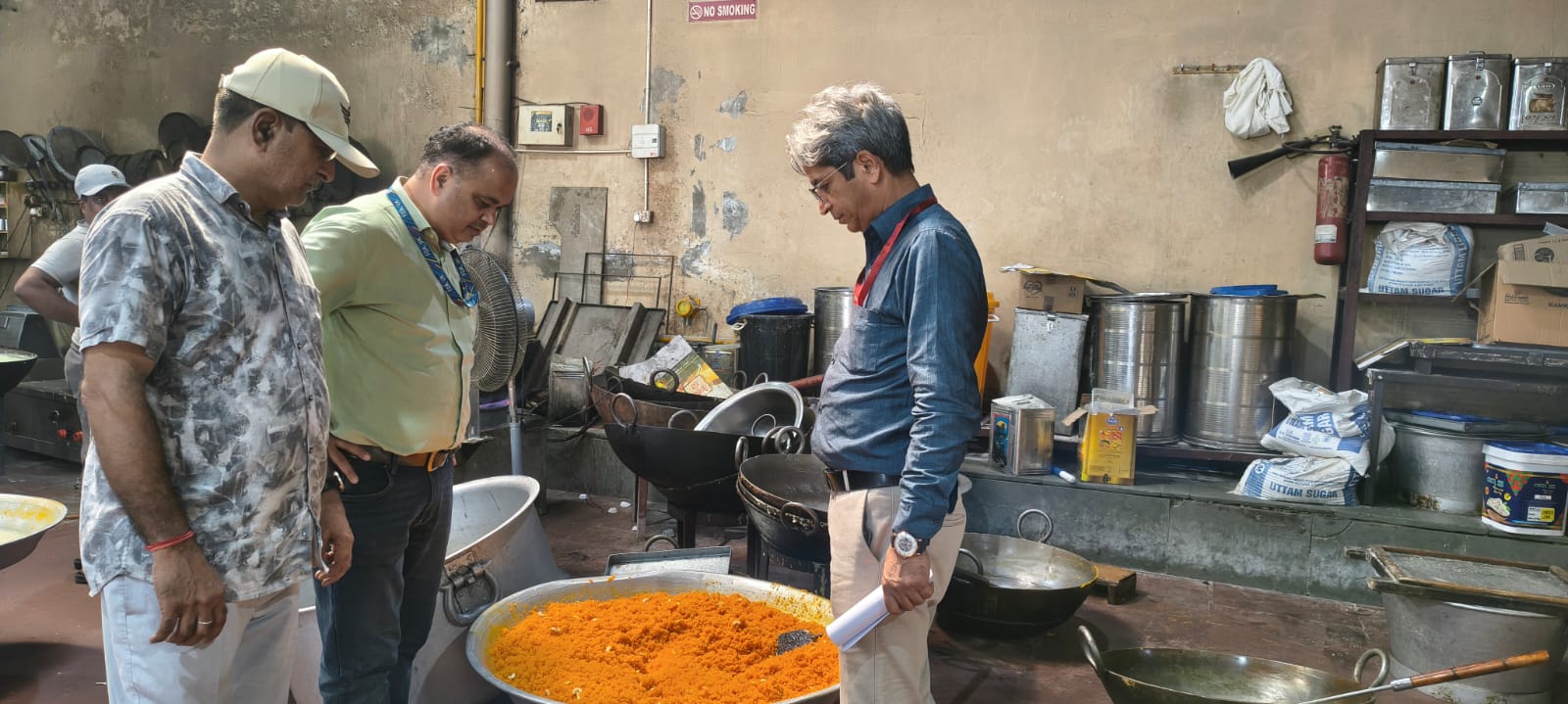 रक्षाबंधन-जन्माष्टमी पर खाद्य सुरक्षा विभाग की सख्ती, 9 खाद्य पदार्थों के नमूने जांच को भेजे