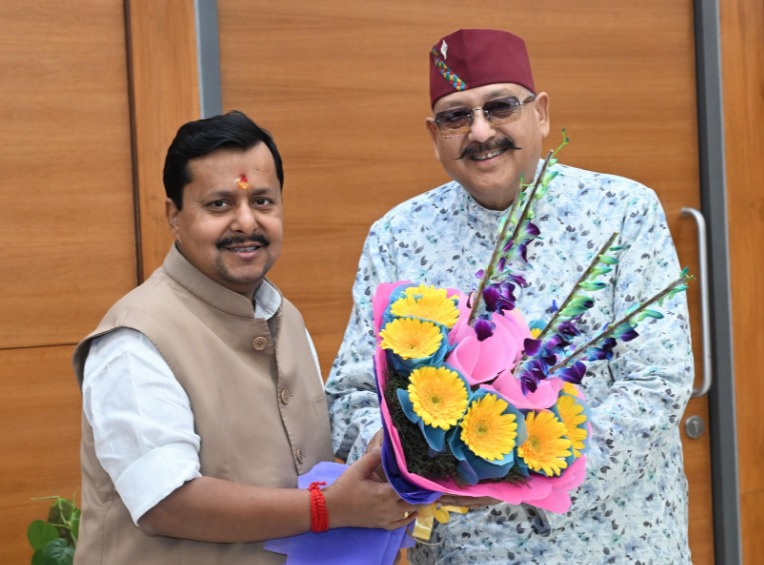 कैबिनेट मंत्री सतपाल महाराज ने की भाजपा के राष्ट्रीय अध्यक्ष नितिन नबीन से शिष्टाचार भेंट 