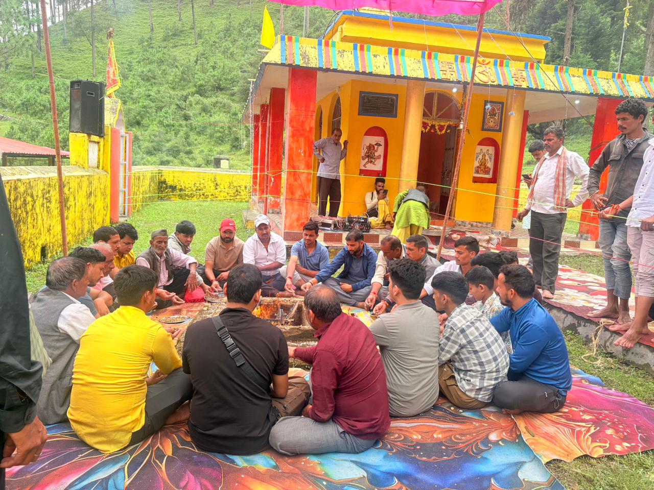 श्री कृष्णा जन्मोत्सव के अवसर पर भव्य भंडारे का आयोजन