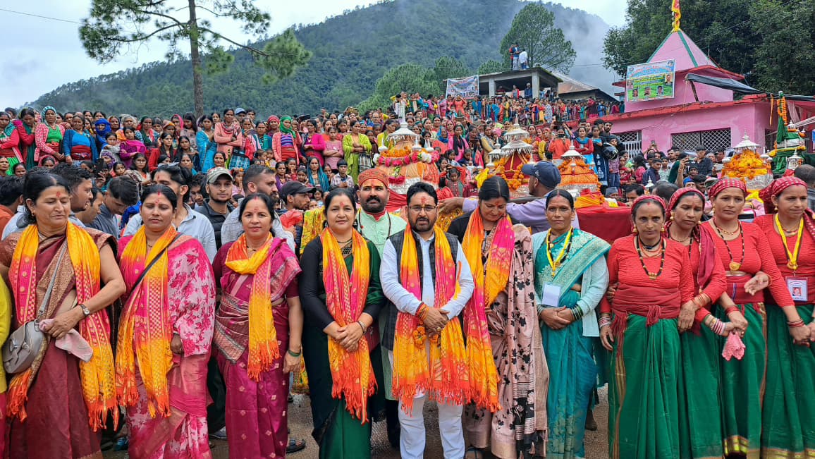 पौराणिक त्रिवार्षिक ‘भेडू कु थौलू’ में शामिल हुए विधायक सुरेश सिंह चौहान