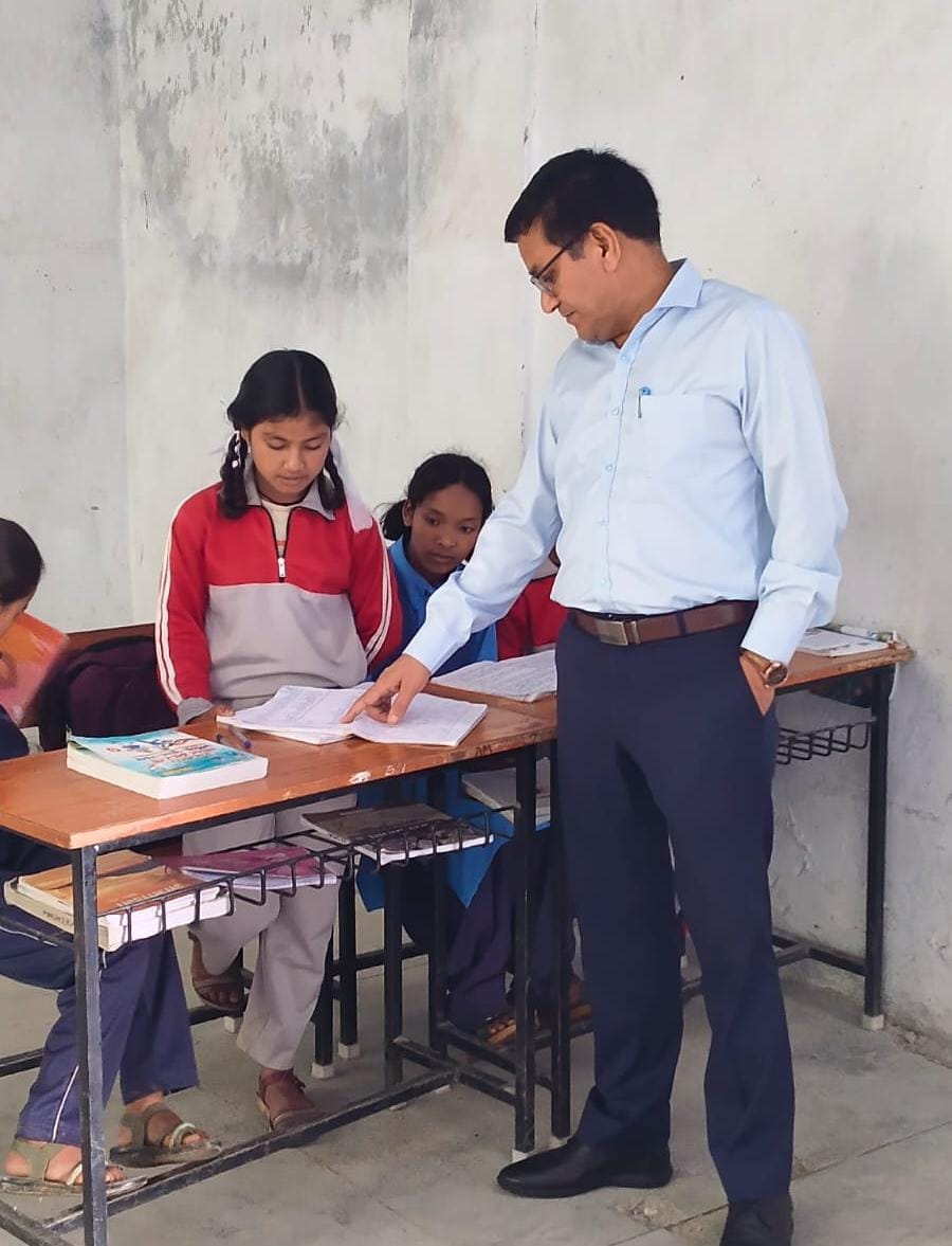 ‎एडीएम ने किया दोणी के विद्यालयों का औचक निरीक्षण, शिक्षकों की अनुपस्थिति पर जताई नाराजगी