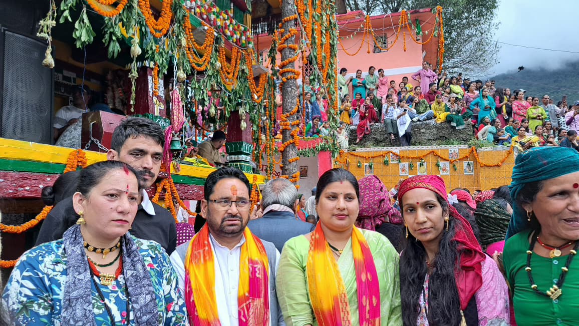 गंगोत्री विधायक सुरेश सिंह चौहान ने उपरीकोट में आयोजित पौराणिक भेडू कु थौलू में की शिरकत