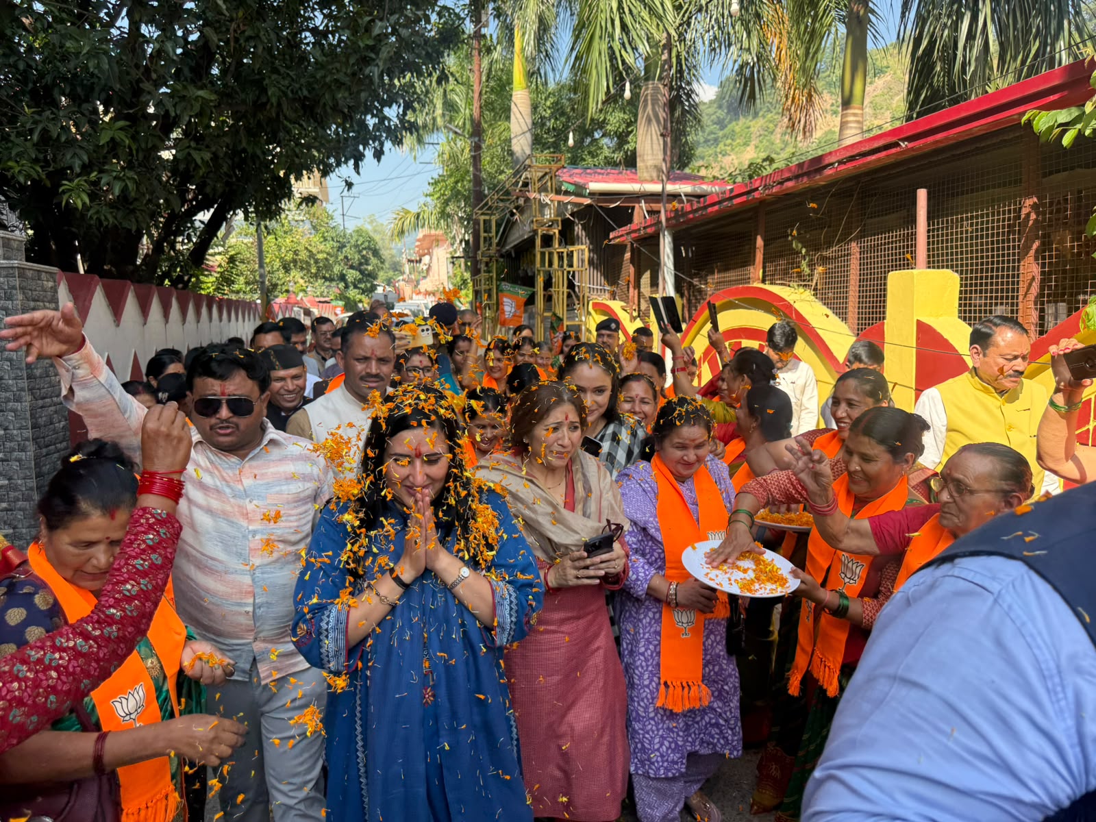 भाजपा प्रदेश सह-प्रभारी बांसुरी स्वराज का कोटद्वार एवं सतपुली में कार्यकर्ताओं ने किया स्वागत