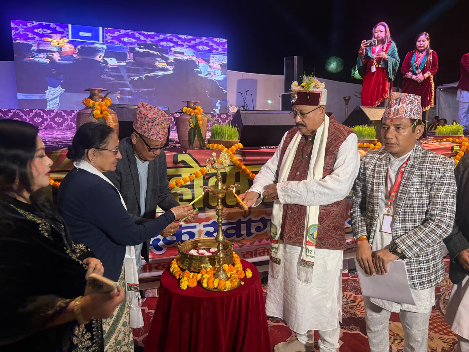 तीन दिवसीय गोरखा दशै-दीपावली महोत्सव एवं राजकीय मेले का संस्कृति एवं पर्यटन मंत्री सतपाल महाराज ने किया उद्घाटन 