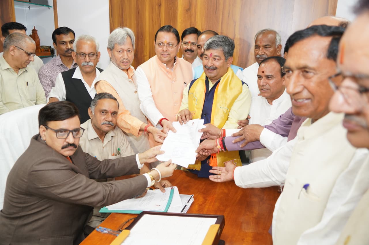 दिनेश आर्या ने दाखिल किया राज्यसभा के लिए नामांकन, सीएम धामी समेत कई वरिष्ठ नेता रहे मौजूद