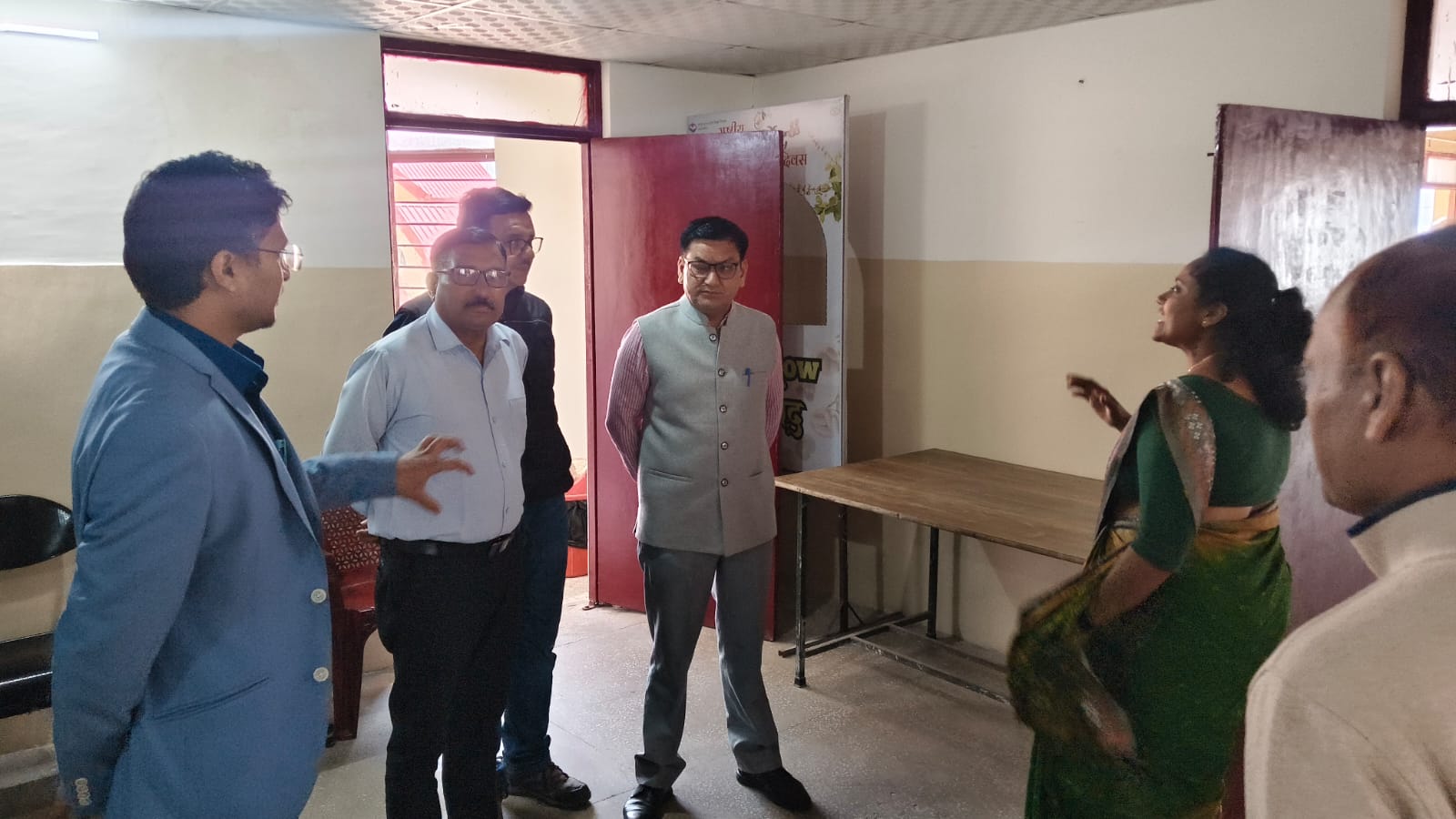 अपर जिलाधिकारी शैलेंद्र सिंह नेगी ने जिला अस्पताल बौराड़ी एवं आयुर्वेदिक चिकित्सालय का किया निरीक्षण