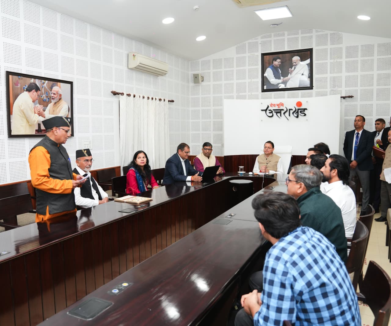 मुख्यमंत्री ने गढ़वाली, कुमाऊँनी और जौनसारी लोकभाषाओं के वॉइस कलेक्शन पोर्टल का किया शुभारंभ