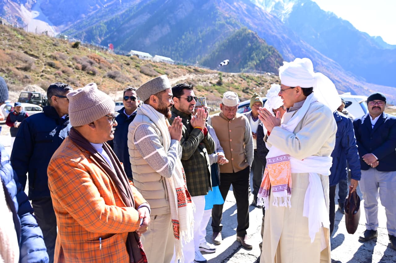 मुख्यमंत्री पुष्कर सिंह धामी ने गुंजी में आदि कैलाश परिक्रमा रन-2.0 में किया प्रतिभाग, विजेता धावकों को किया पुरस्कृत