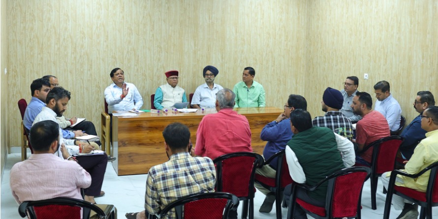 मंत्री खजानदास ने आढ़त बाजार विस्थापन और इंदिरा मार्केट पुनर्विकास कार्यों में तेजी लाने के दिए निर्देश
